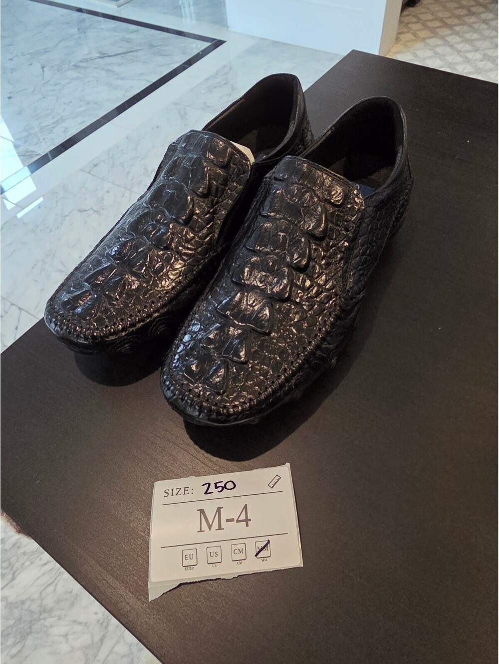 Men's Black Crocodile Pattern Loafers